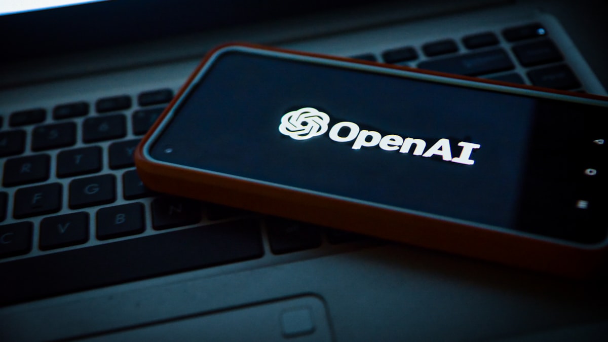 AIエージェントは実験的な技術から、日々の業務を支える基盤へと変わりつつある。